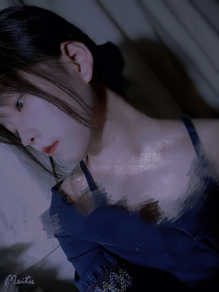 pink pink2-陕西省·西安市·蓝田县--本人身高167 体重110平时喜欢美妆，穿搭方面。比较倾向于寄拍模特，可以是衣服（汉服，jk均可）鞋子，包包都可以。