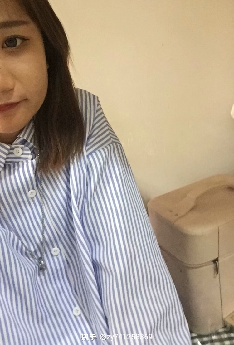懶得跟你講-贵州省·贵阳市·清镇市--身高155体重95 微胖型 会拍照 会修图出图快 手好看 快手有1000多粉丝 找我就像找了好多人 身边的朋友一起拍