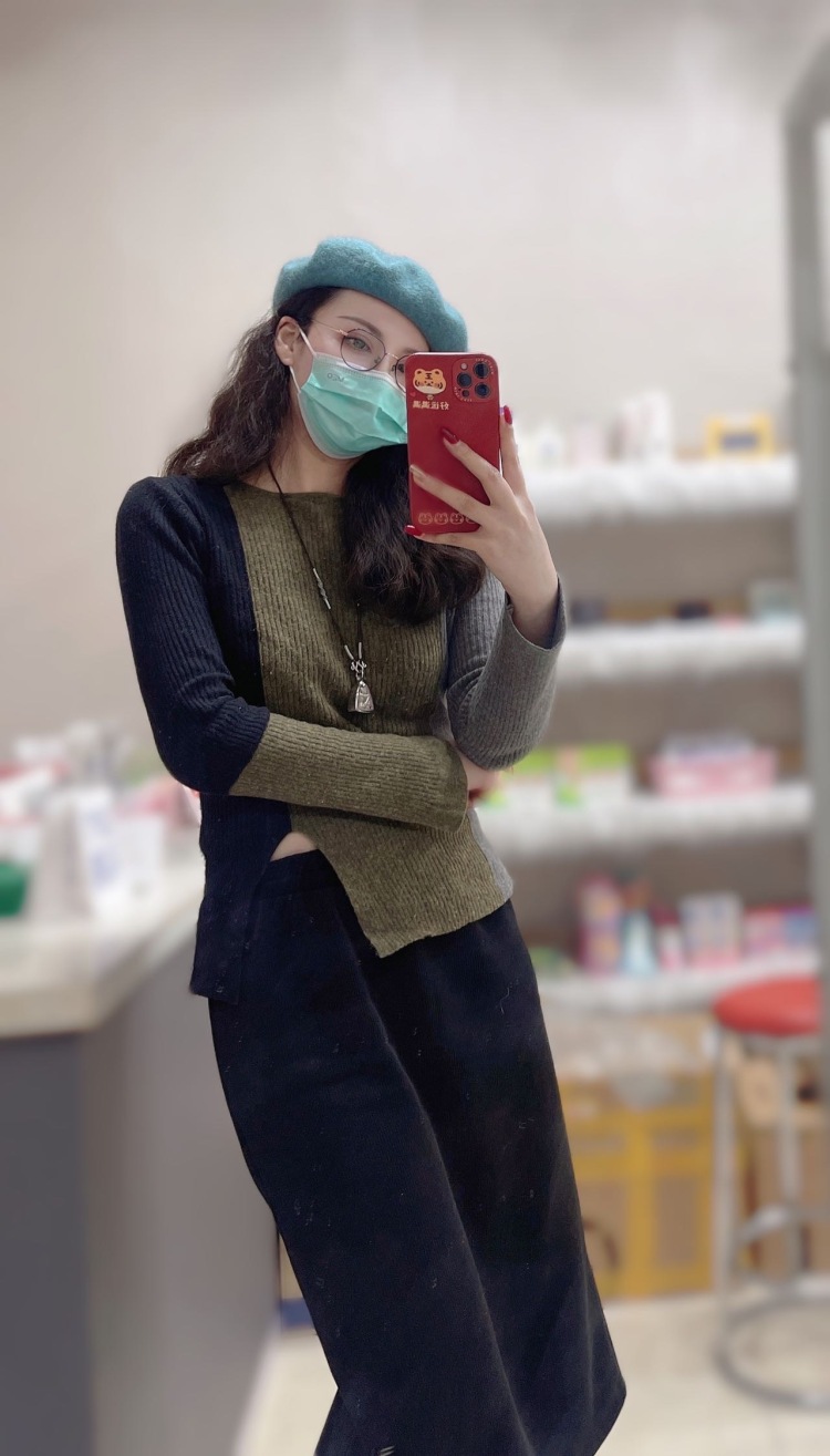 大表姐-安徽省·阜阳市·颍泉区--身高168cm
体重54kg
会搭配会修图 苹果手机 时间自由 可长期合作