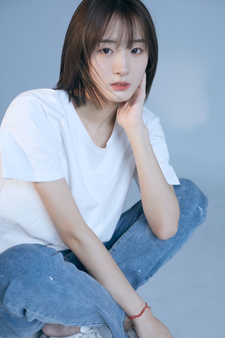 二十四-新疆维吾尔自治区·乌鲁木齐市·沙依巴克区-抖音-接寄拍
服饰最好，平时的穿衣比较简单，费用可以协商
地址在乌鲁木齐