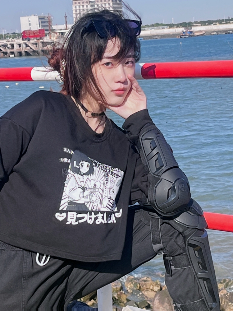 琼熠-福建省·厦门市·集美区-B站-身高160 体重94
风格定位：清新少女 甜酷 
接寄拍 可相机出图 审美在线