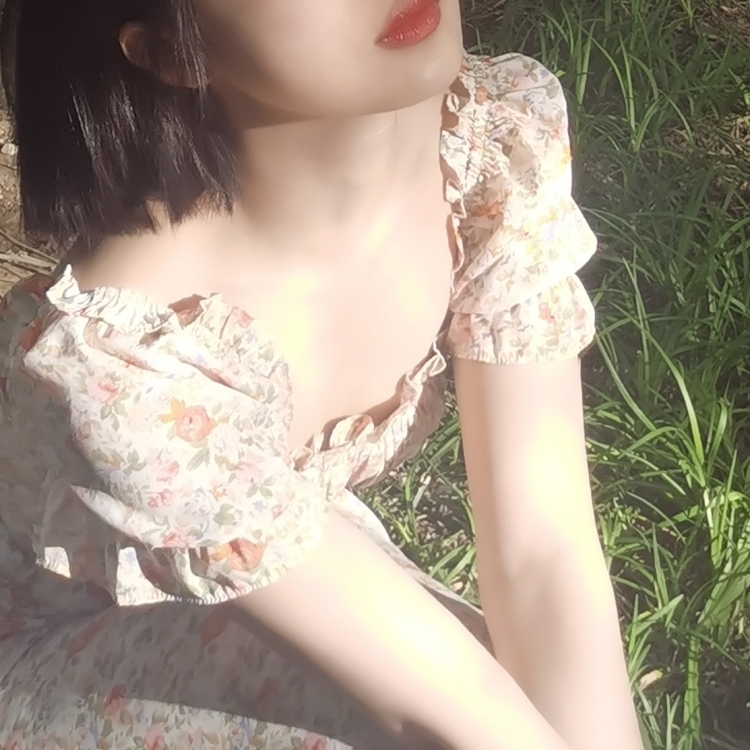 希希-北京市·北京市·海淀区--喜欢拍照 会修图 寄拍 买家秀都可以
身高160体重45 风格多样