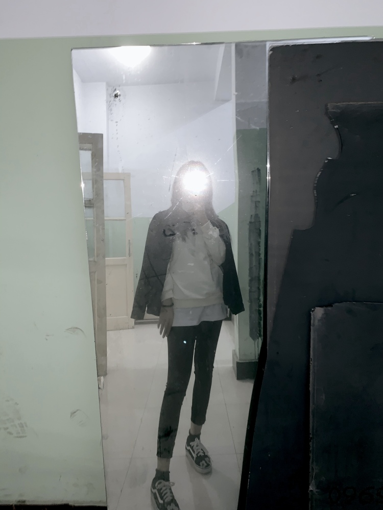 大葱蘸大酱-河南省·安阳市·文峰区--本人美术生，会拍照，会p图，希望店家多多看看我，希望我们合作愉快，给您带来更好的收益效果