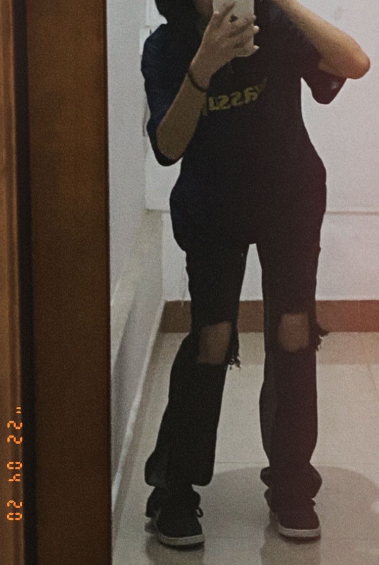 老糊-广东省·广州市·增城区-得物-美国作息规律,拍照技术可以ip11
出片快,后期可以pp图片,我虽然很矮,但是身材还是可以的!!!可以多多找我合作哟!我是做寄拍的啦,不露脸!