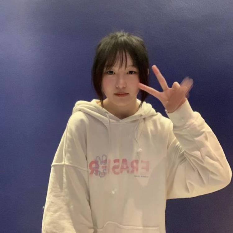 鱼不会飞-湖北省·孝感市·汉川市-抖音快手-女高中生 会拍照P图 休息也会去打卡 想接寄拍或送拍 本人超级喜欢拍照！！