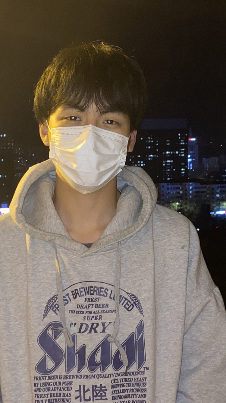 是真心菜.-福建省·龙岩市·永定区-抖音-身高170 体重120 19岁 在校大学生 爱拍照爱拍视频 会p点图 想接寄拍/送拍