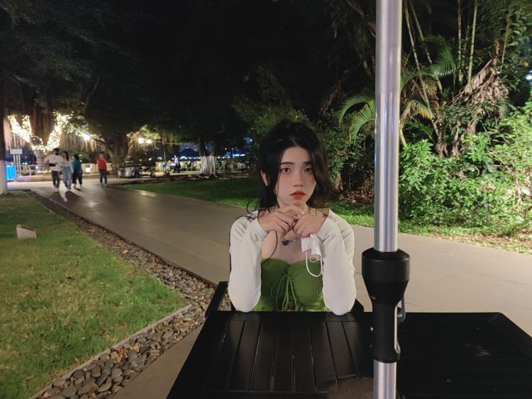 St Lawrence-广东省·广州市·番禺区-抖音   微博   某红薯-擅长短视频制作   熟悉剪映制作短视频  得过奖项  擅长拍照  擅长个性穿搭  喜欢服装搭配   会化妆  会精修图片   学过PS人像处理   个人性格温和   好沟通  做事细心严谨   态度认