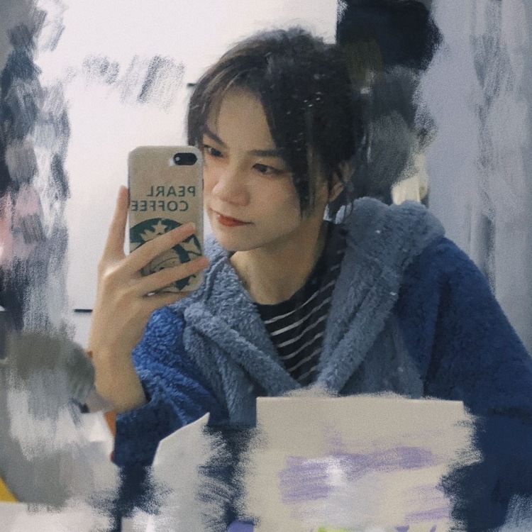 Pluto-上海市·上海市·闵行区--Jk 潮牌 首饰都可 本人偏瘦 162 83斤 平时穿衣风格国潮偏多