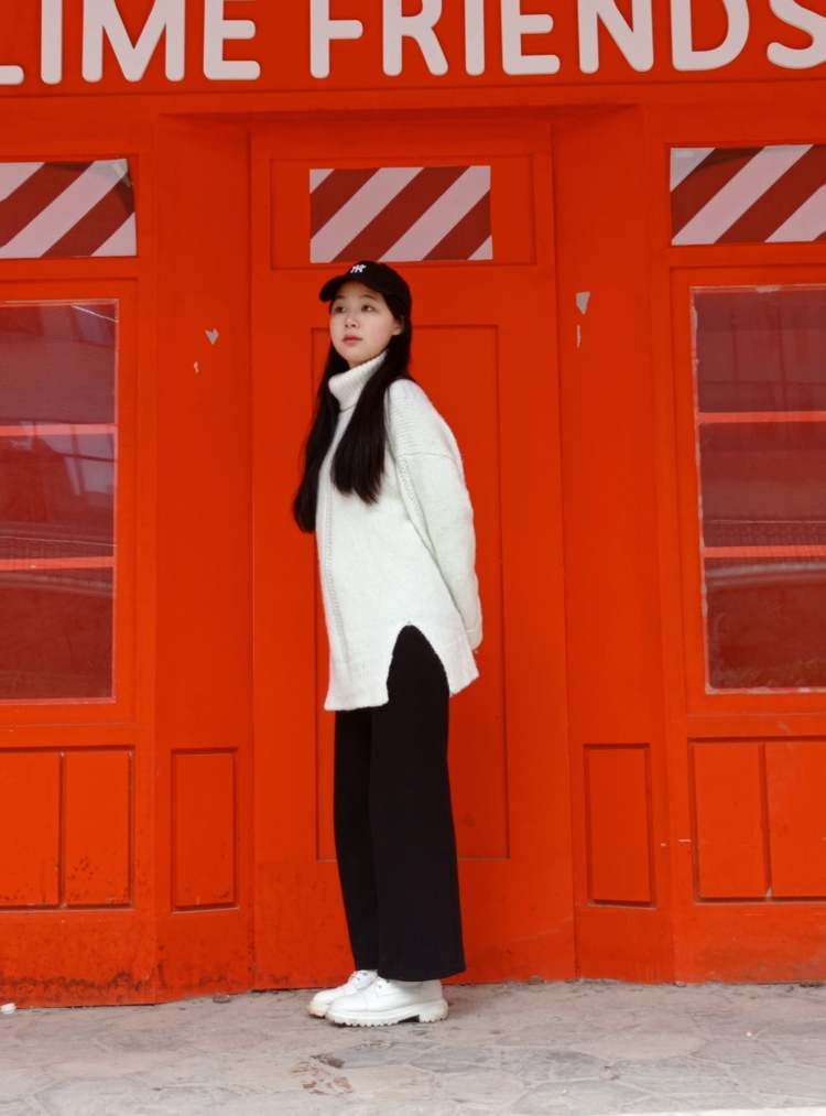 Lalisa-湖南省·邵阳市·双清区-抖音 快手-纯情女高中生 喜欢拍照 穿搭 追剧 出去玩等等 爱好很广泛 热爱自由 不被定义 对事情认真负责 不会敷衍了事 请多多关注吧