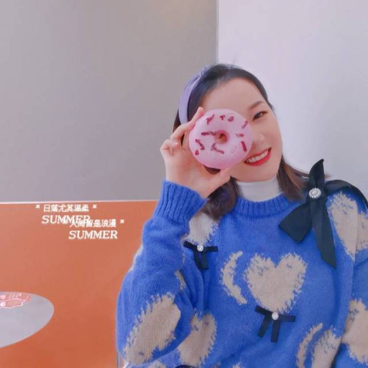 💋Amber     💤-重庆市·重庆市·江北区-抖音-接寄拍，买家秀，服装饰品开箱美妆都可以，风格多变，好沟通，希望合作