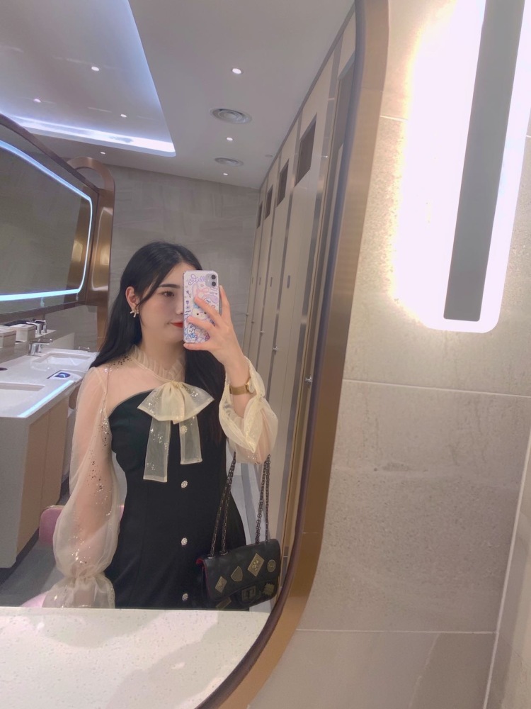 别凶小冰ෆ⃛-广东省·东莞市·黄江镇--大家好!
接寄拍单,可以是衣服鞋子包包饰品等等,可以是不露脸的,期待合作!
艺名:小冰
身份:素人
年龄:22
身高:168CM
体重:55KG
坐标:广东省·东莞市·黄江镇
#东莞市# #模特# #