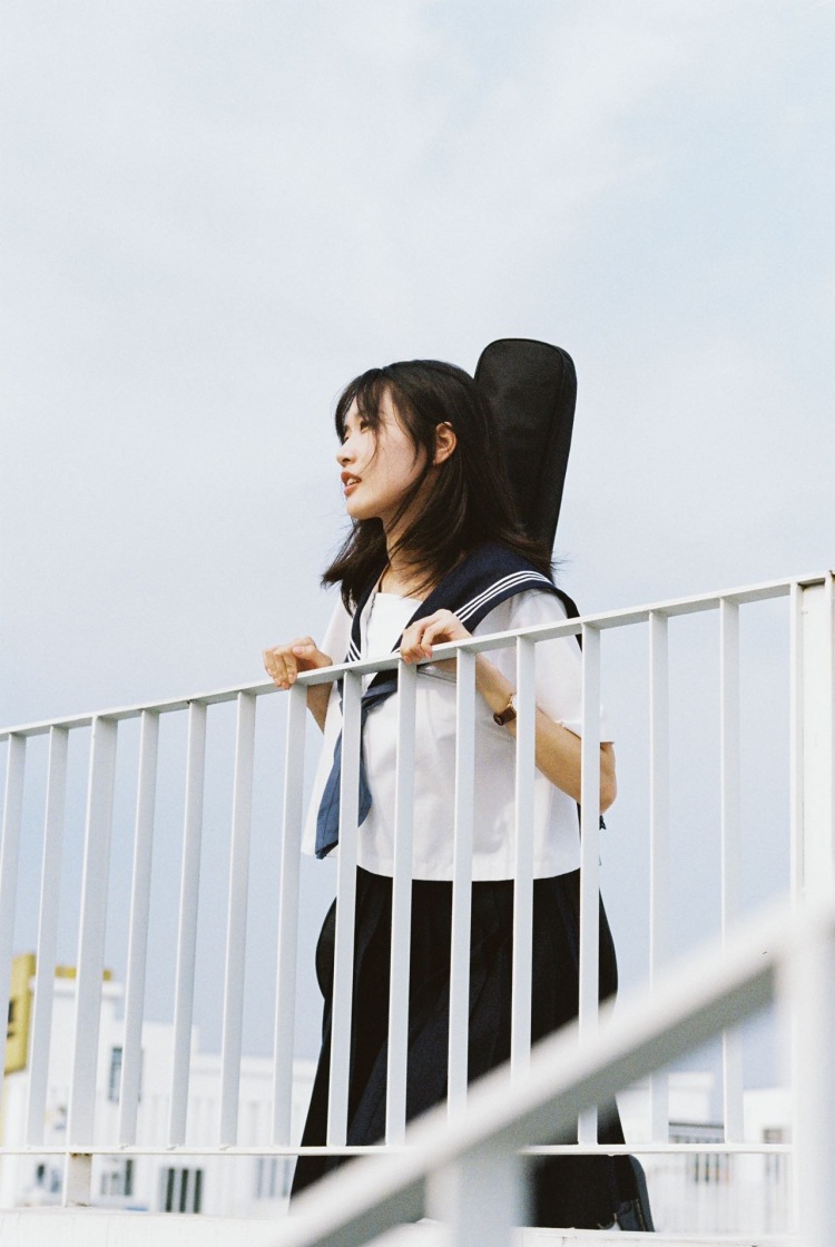 つきちゃん-广东省·东莞市·长安镇-抖音微博-大家好，素人学生，169体重45kg，擅长拍照，接买家秀，谢谢谢谢。