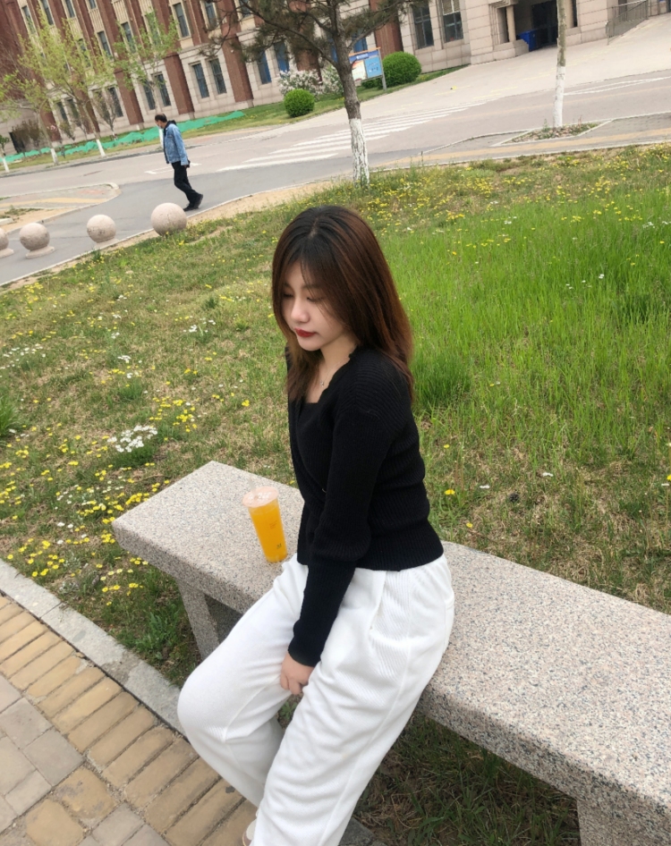 瑜哥-河北省·秦皇岛市·昌黎县--大学学的是跨境电商专业 可以买家秀 会p图 有合适欢迎来找我合作 谢谢！