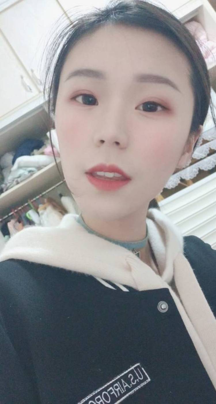 森-贵州省·遵义市·湄潭县--接拍饰品包包衣服等，身高170，体重47