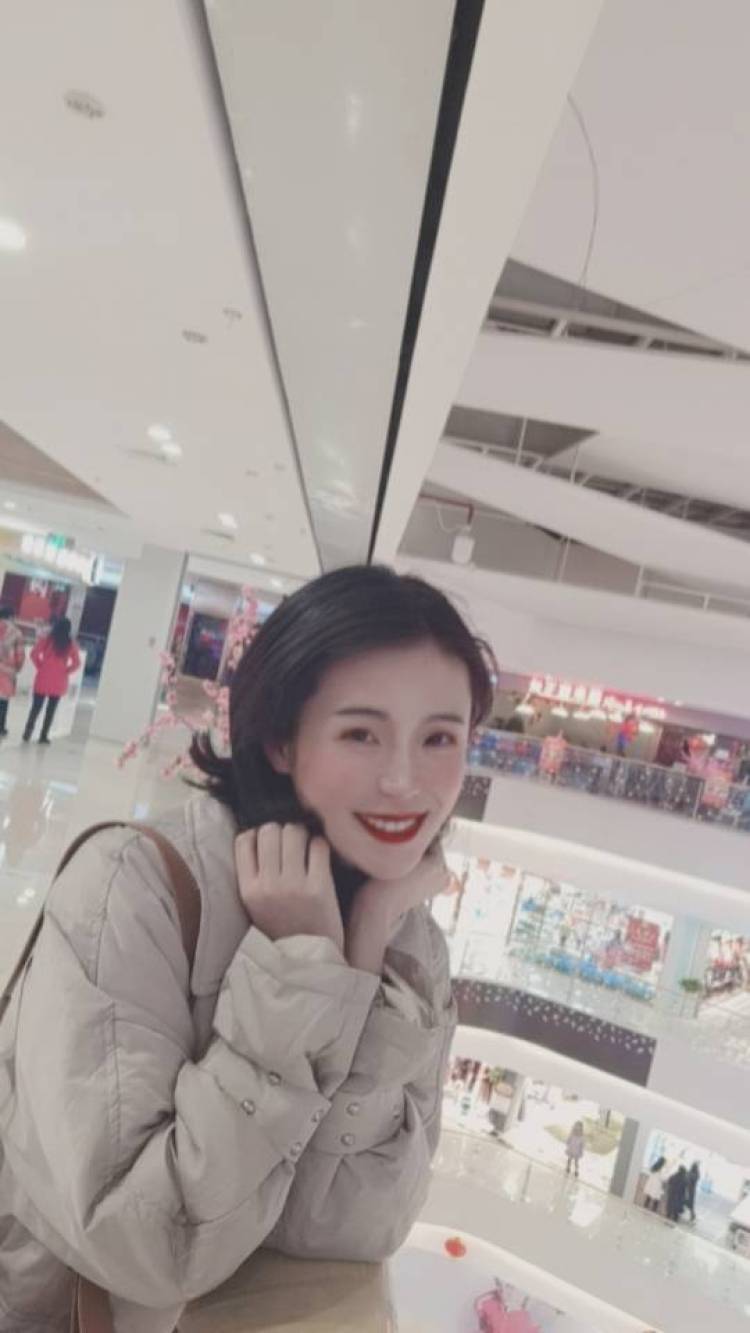 森-贵州省·遵义市·湄潭县--接拍饰品包包衣服等，身高170，体重47