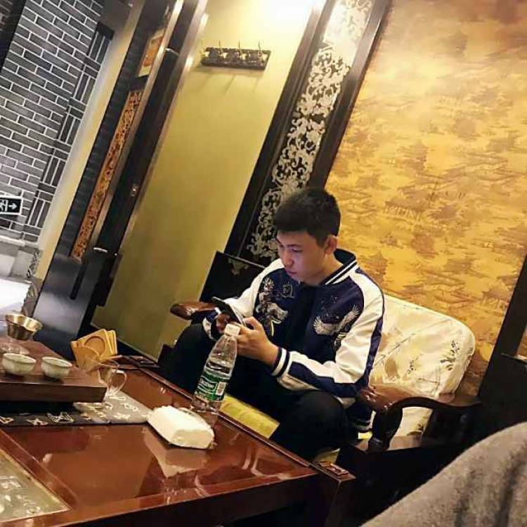 刘济豪-辽宁省·沈阳市·和平区--接寄拍学摄影有专业摄影师