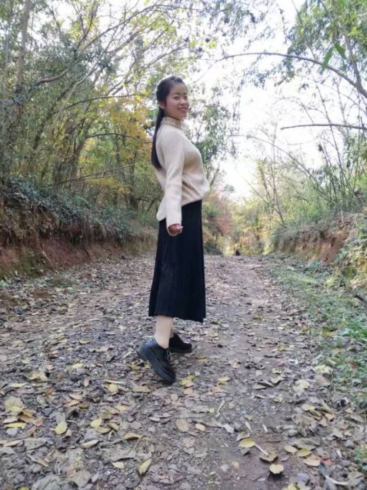 初晨-安徽省·合肥市·瑶海区--想做网拍,希望得到支持邀约。