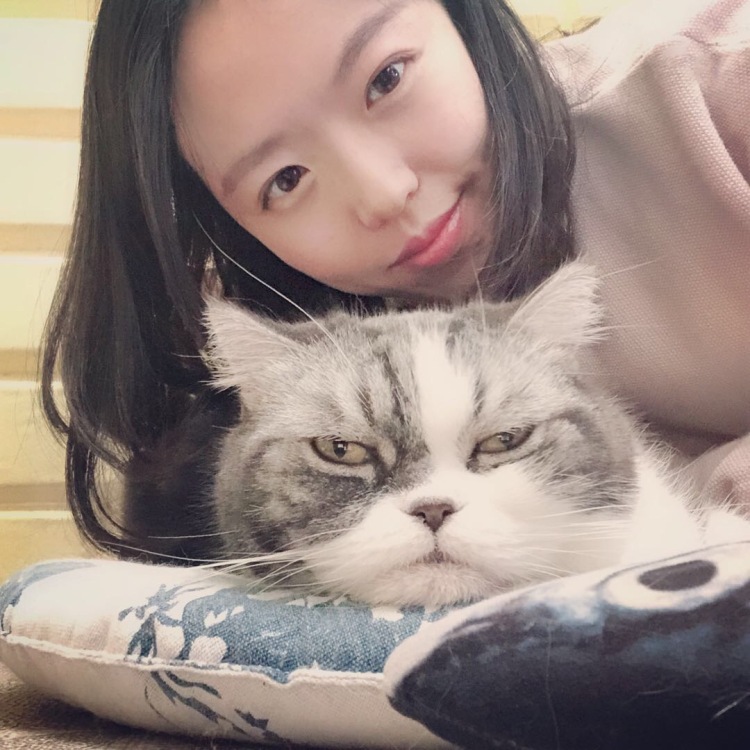 ESTHER幸运如我-上海市·上海市·长宁区--与小可爱们的日常~
各种买家秀,短视频接单~