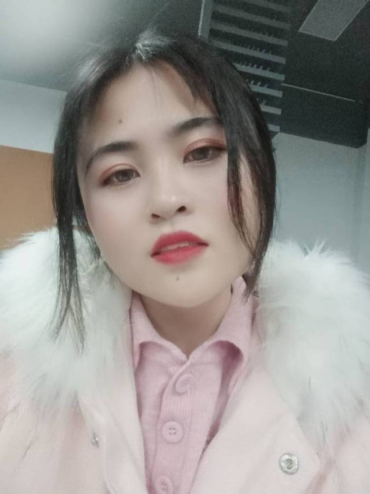 欣儿Shen欣儿Shen-江苏省·徐州市·铜山区--可以接产品试用、服饰送拍等,谢谢。