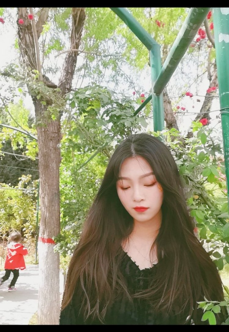 (?? )1⃣ 号店是个小可爱-河南省·郑州市·荥阳市--*接寄拍买家秀 会修图 空闲时间多