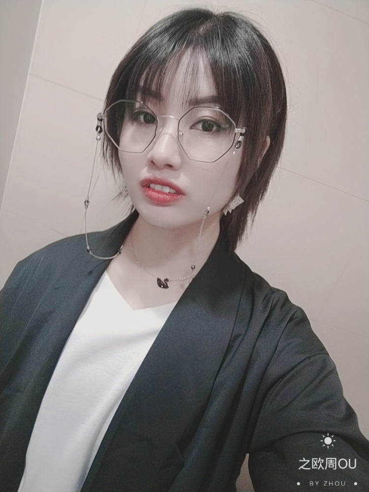 之欧周-山东省·临沂市·蒙阴县--服装网拍，短视频拍摄，会拍照会P图，微博粉丝1w+，可接微博推广