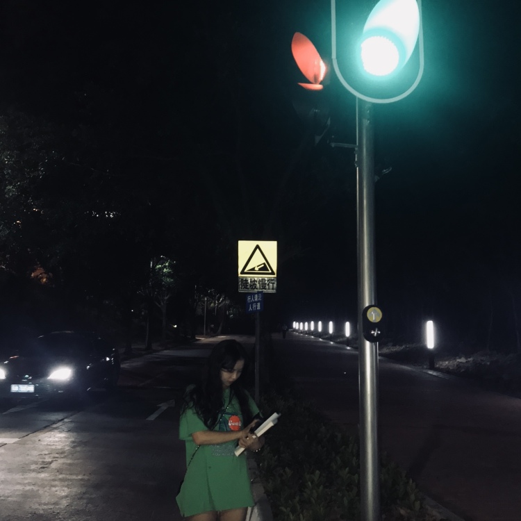 chauu-广东省·广州市·花都区--接买家秀网拍，身高164，体重49公斤，会拍照，在读大学生一枚，时间充裕