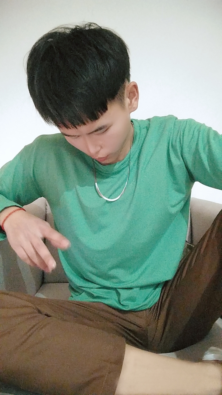 稀饭-浙江省·嘉兴市·秀洲区--幸运儿并不多 不知道能不能做最突出那一个