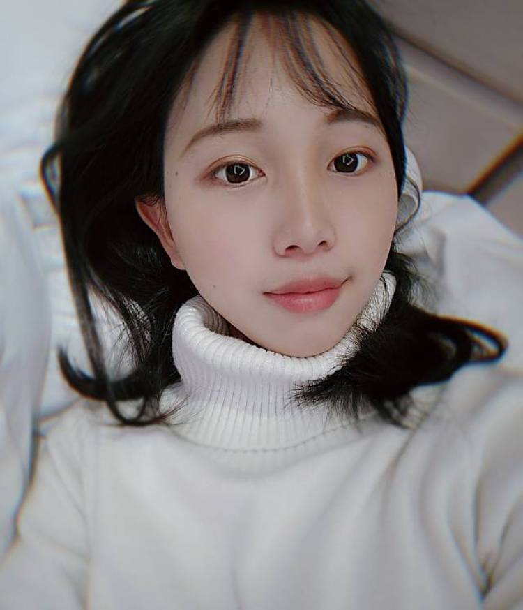 습관 성-广东省·广州市·增城区--本人在校大二学生，电商专业，擅长Photoshop 修图技术，可接长期合作的买家秀单，也可承接后期修图，抠图，logo海报等设计