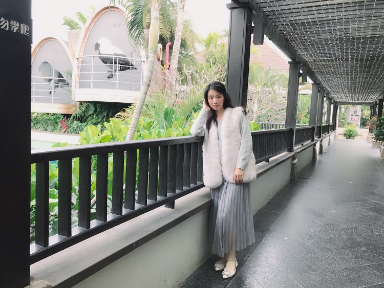 亿翠珠宝?-广东省·广州市·荔湾区-一直播-衣服，裙子，鞋子都可拍！