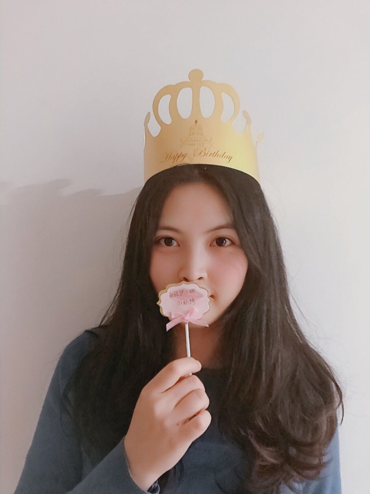 Elina-广东省·深圳市·坪山区--喜欢拍照,接买家秀