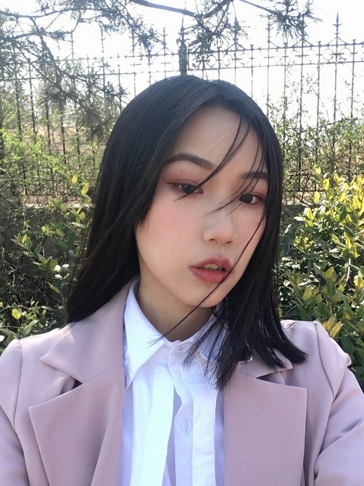 禾吋木子-山东省·日照市·东港区--长期接买家秀寄拍、详情页、主图、主图视频,微博、***推广,抖音视频拍摄等
? 卖家秀?
各种耳环自拍