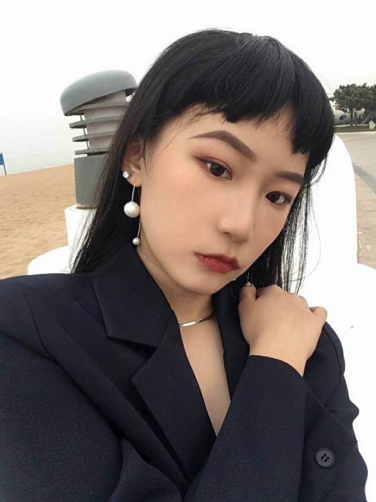 禾吋木子-山东省·日照市·东港区--长期接买家秀寄拍、详情页、主图、主图视频，微博、***推广，抖音视频拍摄等

? 卖家秀? 
各种耳环自拍