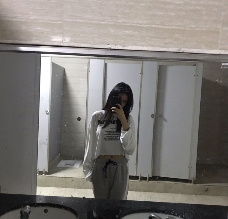 春山-广西壮族自治区·百色市·平果县--身高164
体重88斤
接各种衣服 饰品 高质量出图
选我总没错