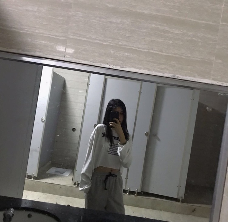 春山-广西壮族自治区·百色市·平果县--身高164
体重88斤
接各种衣服 饰品 高质量出图
选我总没错