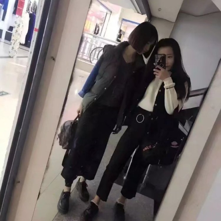 _AbObo-天津市·天津市·宝坻区--新人,身高168体重84斤 18岁
腿超长
会拍照片
很会搭配衣服 而且拍出来的照片很真实 不会假
网拍找我啊啊啊吧