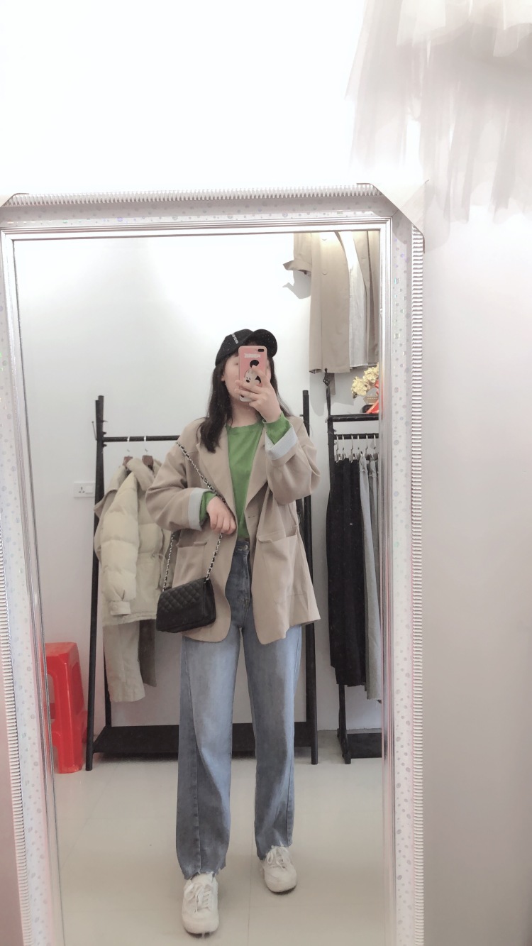 遇见?衣橱 雯-湖北省·省直辖县级行政区划·潜江市--爱摄影,网拍模特,对酬金没有很大要求.