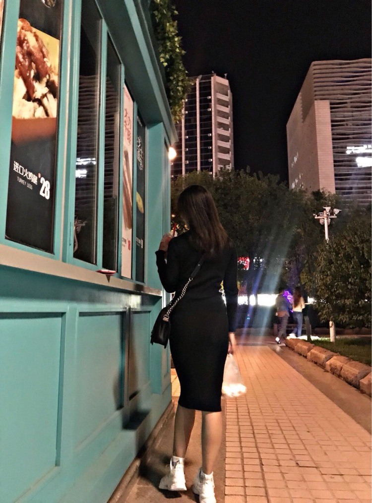1:-山东省·济南市·历下区--擅长拍摄 喜欢旅游 粉丝数量6000