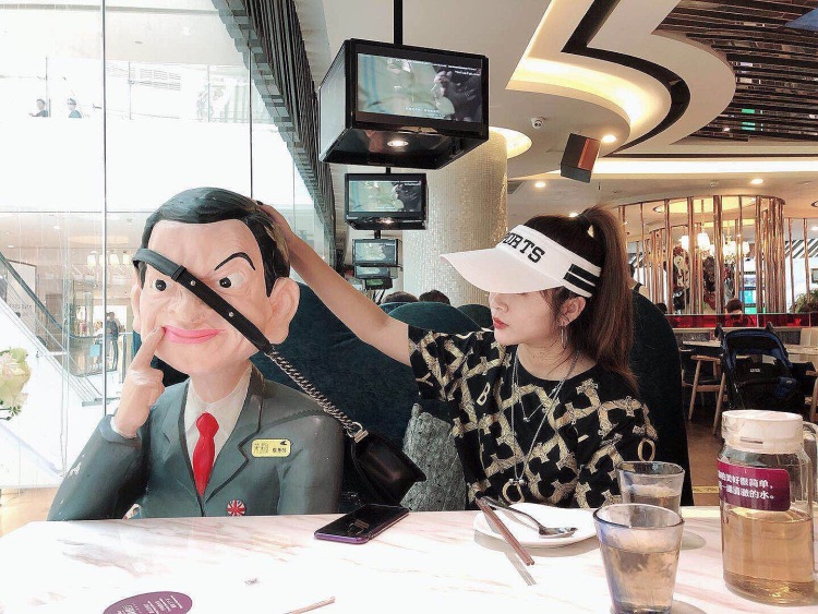 1:-山东省·济南市·历下区--擅长拍摄 喜欢旅游 粉丝数量6000