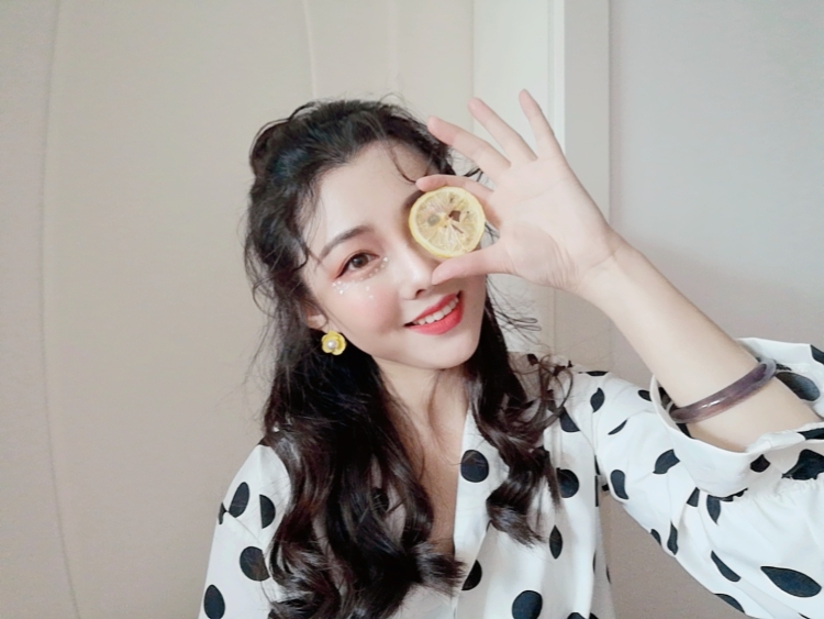 狐小仙``~~-辽宁省·沈阳市·和平区--花茶和半袖,over~