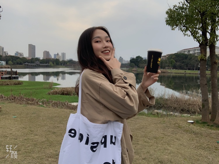 小海鸥-湖南省·长沙市·岳麓区--第一次来网红湾～希望可以接到单！！
很会拍的哦