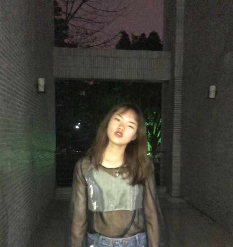 小李同学-广东省·东莞市·大岭山镇--可接单,会p图,会拍照,各种风格