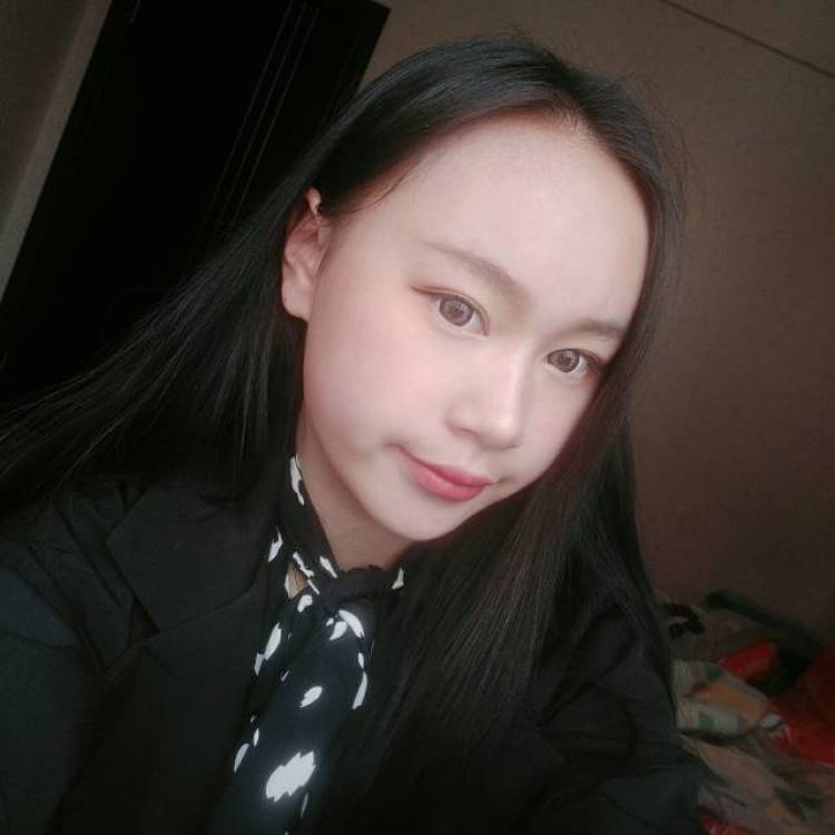 芳龄.-云南省·昭通市·鲁甸县--第一次做网拍模特,希望能接单,谢谢