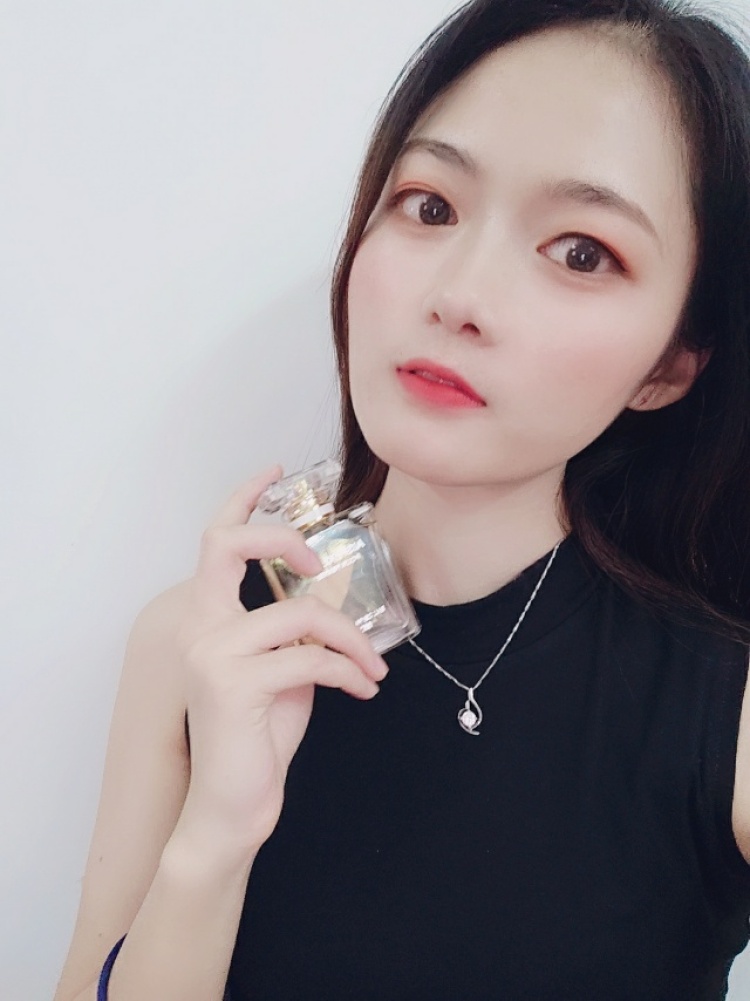 流年笑掷,未来可期-广东省·东莞市·横沥镇--买家秀,会拍照,会修图,做事认真,或许能更好的帮助商家大大