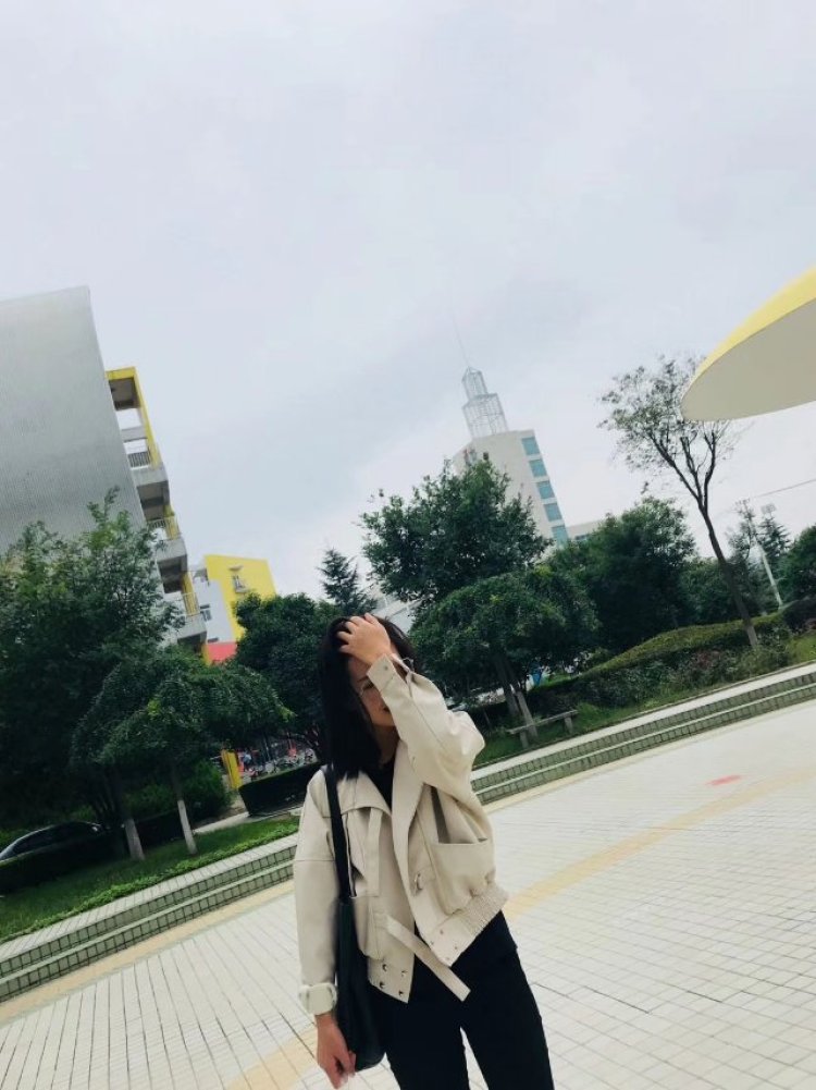 文子-陕西省·渭南市·临渭区--会拍照,会穿搭?