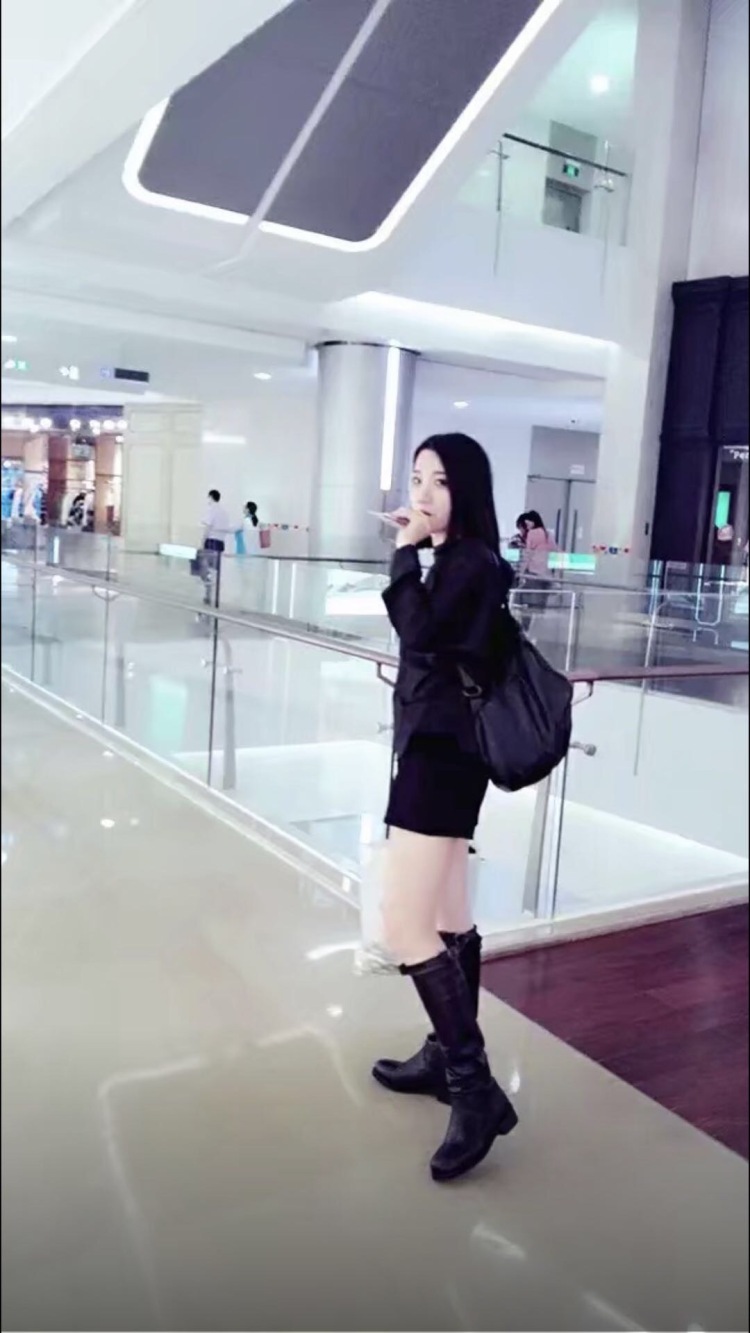 @Rickie-广东省·广州市·天河区--网拍、旅拍都可接单