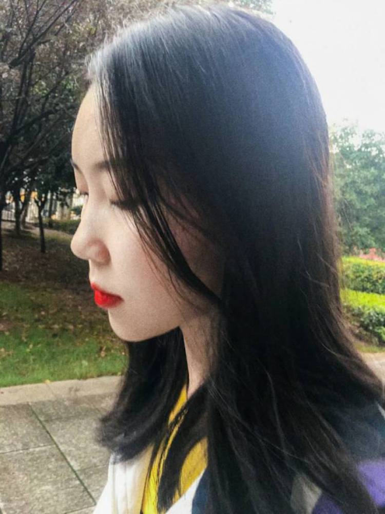 丸丸酱-湖南省·衡阳市·蒸湘区--网拍 寄拍都可以哦
嘻嘻嘻