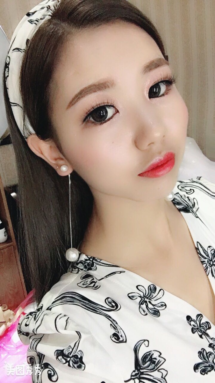 ?成王败寇?-湖北省·黄冈市·武穴市--擅长各种自拍,衣服,裙子,耳环,美瞳,都可以