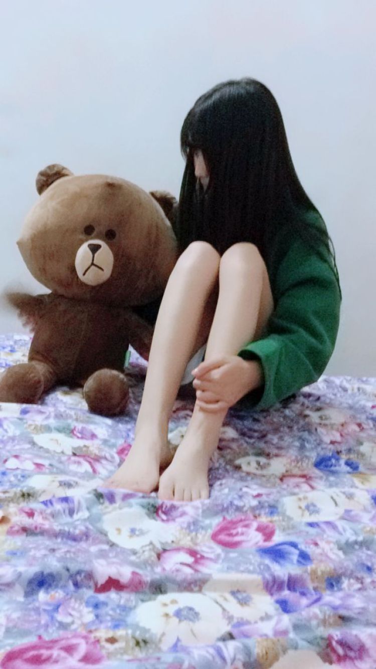 今晚月色真美-河南省·郑州市·中原区--擅长自拍 拍各种衣服 买家秀 接单