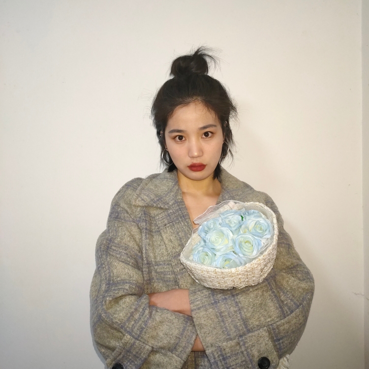 🍊-江苏省·南京市·栖霞区--买家秀,寄拍
身高178cm
体重62kg
会P图,风格多样