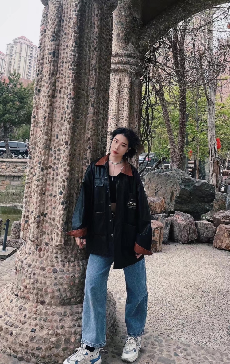 我会反光-天津市·天津市·宝坻区--美术专业设计出身,会化妆会p图爱拍照,可以驾驭各种风格,会写种草文案测评文案会剪辑短视频